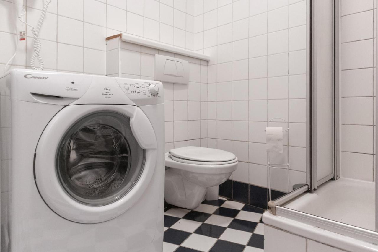 Welcoming 3Br Budget Apt. Well Connected Wien Exteriör bild